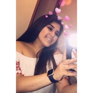 Meet your Posher, Yoselin